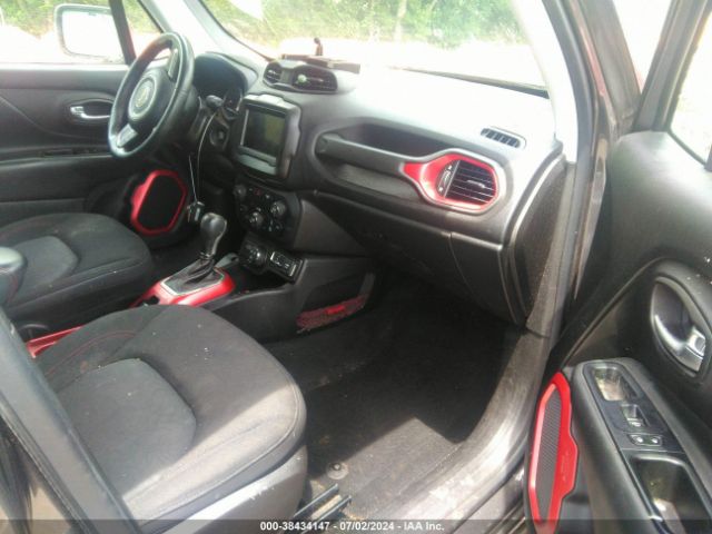 ZACCJBCB9JPG97859 Jeep Renegade Trailhawk 4x4