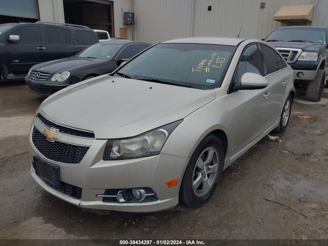 Chevrolet Cruze 1lt Auto 2014 1G1PC5SB0E7152577 Image 2