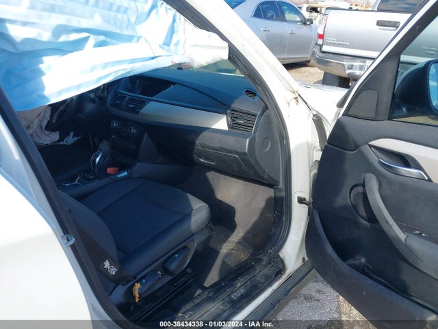 BMW X1 Sdrive28i 2014 WBAVM1C53EVW48883 Image 5