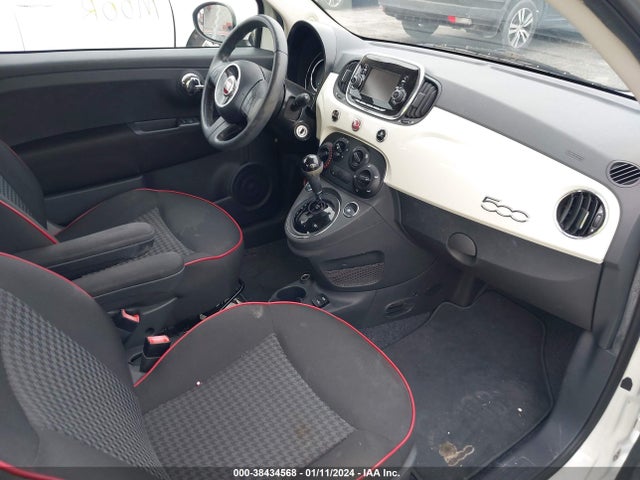 2017 FIAT 500 3C3CFFKR2HT586374 Photo 4