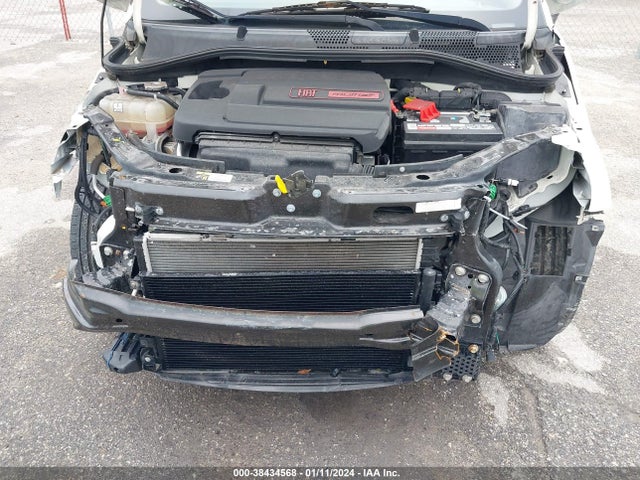 2017 FIAT 500 3C3CFFKR2HT586374 Photo 5