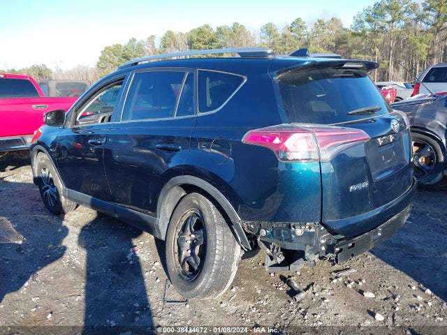 Toyota RAV4 LE 2018 JTMZFREV0JJ751979 Image 3