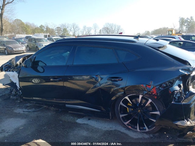 2021 LAMBORGHINI URUS GRAPHITE CAPSULE/PEARL CAPSULE VIN: ZPBUA1ZL8MLA11035