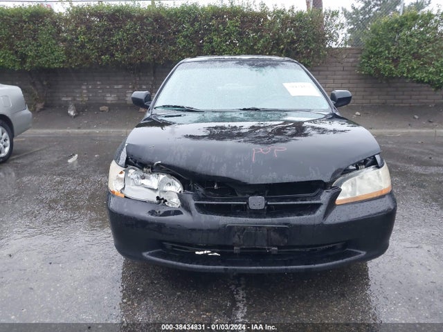 2000 HONDA ACCORD 3.0 EX VIN: 1HGCG1654YA060677