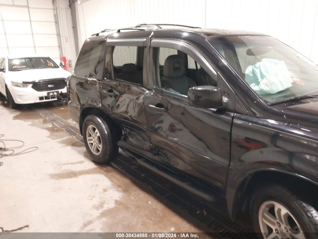 2004 HONDA PILOT EX-L VIN: 5FNYF18554B009730