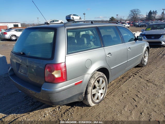 2002 VOLKSWAGEN PASSAT GLX VIN: WVWWH63B72E006533