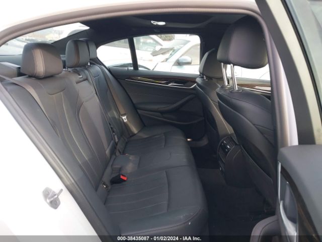 WBA13AG03MCF82185 BMW 530e