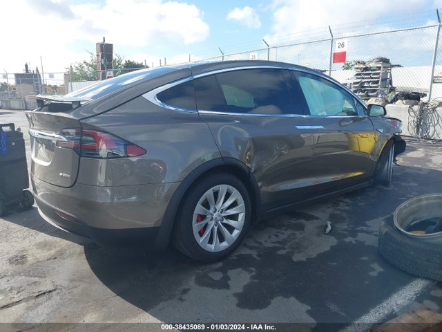 Tesla Model X 60d/p100d/p90d 2016 5YJXCAE40GFS00542 Image 4