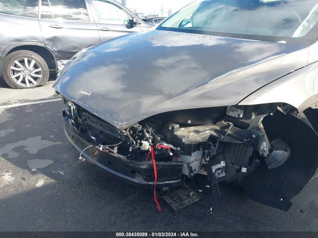 Tesla Model X 60d/p100d/p90d 2016 5YJXCAE40GFS00542 Image 6