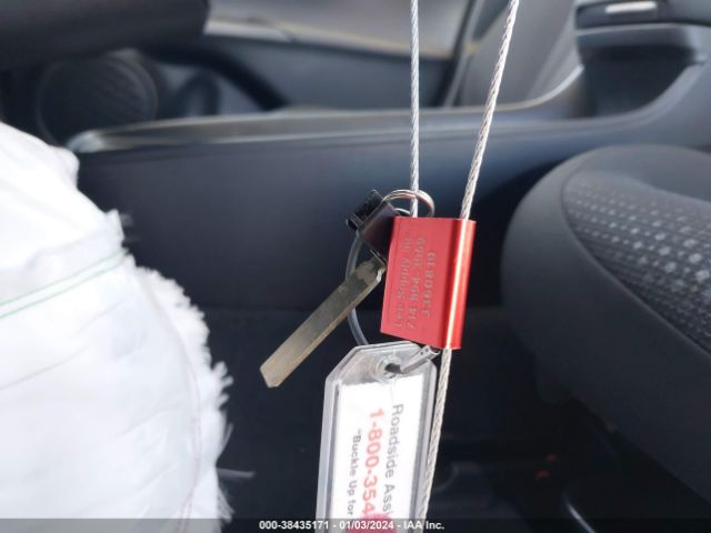 JTDKAMFU8N3157515 Toyota Prius Le