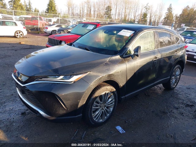 Toyota Venza Limited 2022 JTEAAAAH1NJ087805 Image 2
