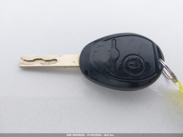 2003 MINI COOPER HARDTOP WMWRC33463TE19939 Photo 10