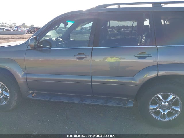 2007 LEXUS GX 470 VIN: JTJBT20X070143840