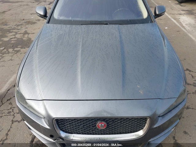2017 JAGUAR XE SAJAD4BV9HA965603 Photo 5