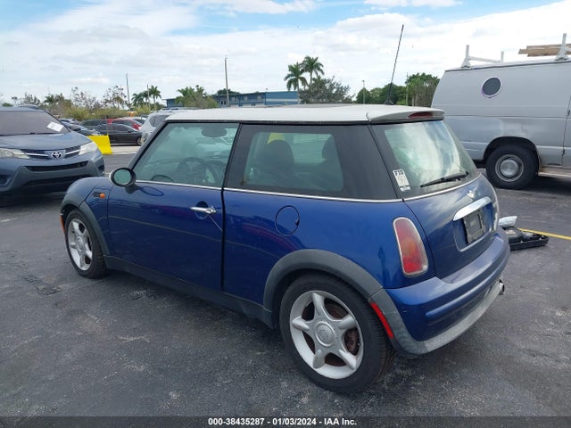 2003 MINI COOPER HARDTOP WMWRC33473TC47534 Photo 2