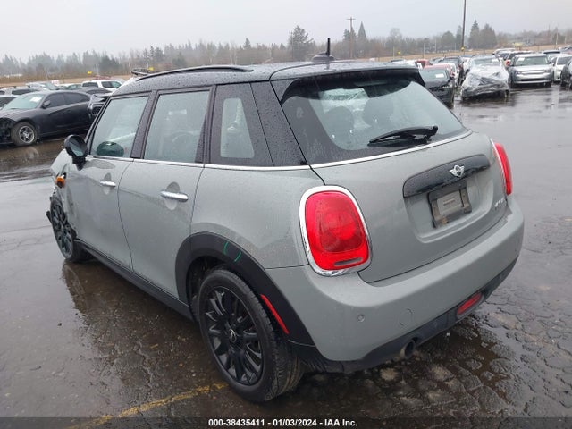 2018 MINI HARDTOP WMWXU1C55J2F79959 Photo 2