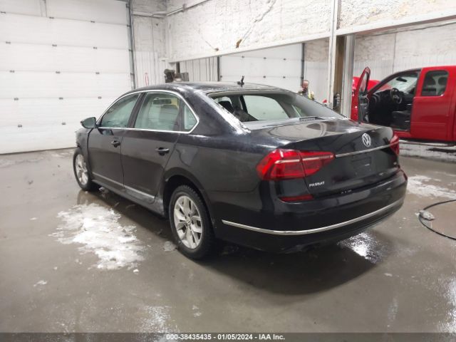 1VWAT7A38HC006519 Volkswagen Passat 1.8t S