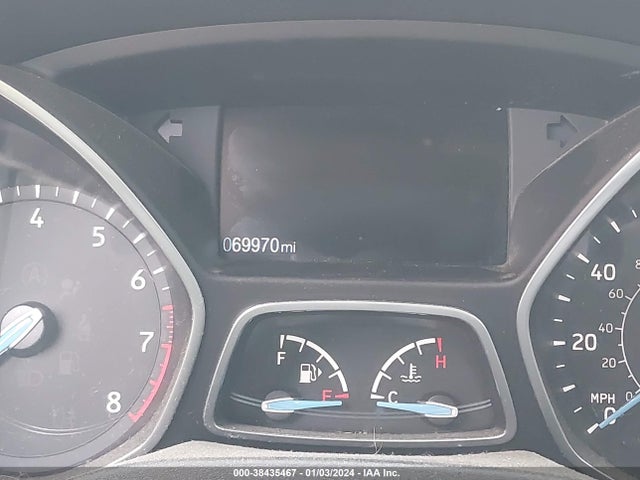 2018 FORD FOCUS SE VIN: 1FADP3FE5JL275063