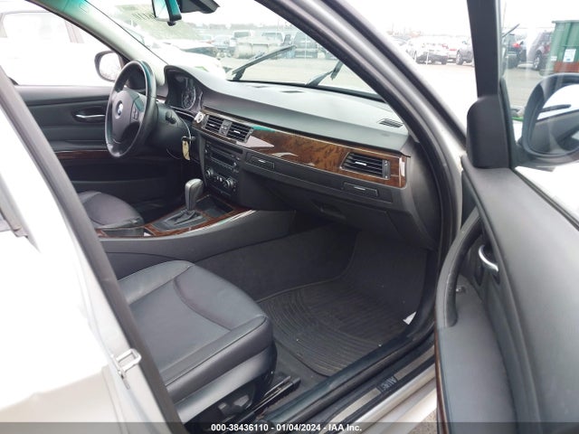2010 BMW 328I XDRIVE VIN: WBAPK5C51AA652020