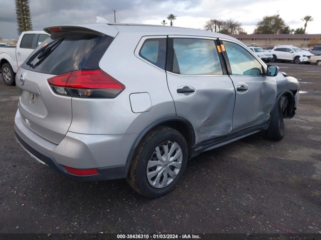 Nissan ROGUE S 2017 JN8AT2MT1HW149557 Image 4