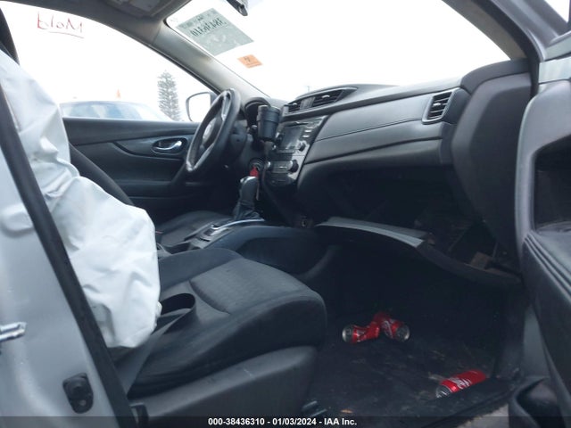 Nissan ROGUE S 2017 JN8AT2MT1HW149557 Image 5