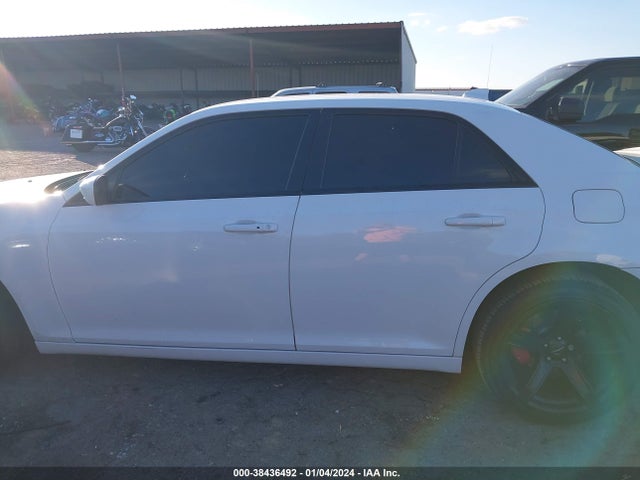 Chrysler 300 S 2015 2C3CCABGXFH786547 Image 14