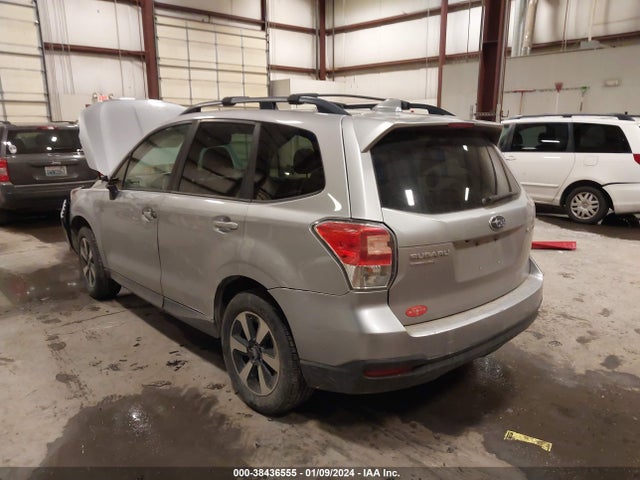 Subaru Forester 2.5i Premium 2017 JF2SJAEC5HH801388 Image 3