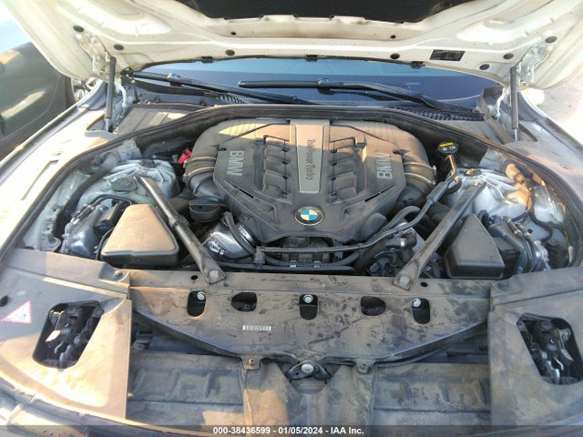 WBAYA8C57FG197736 BMW 750i