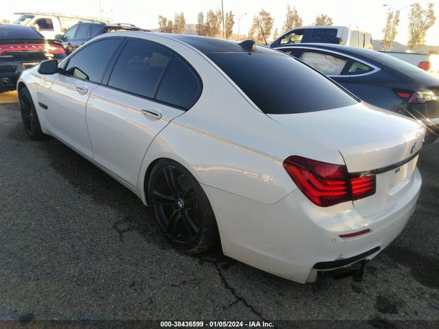 WBAYA8C57FG197736 BMW 750i