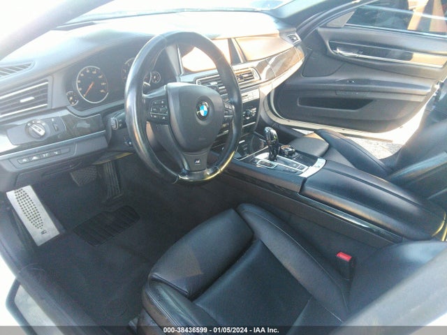 WBAYA8C57FG197736 BMW 750i