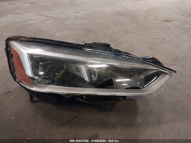 WAUC4CF58JA053706 Audi S5 3.0t Premium Plus