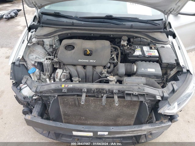 Hyundai Elantra Value Edition 2017 5NPD84LF6HH205256 Image 10