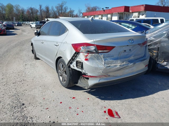 Hyundai Elantra Value Edition 2017 5NPD84LF6HH205256 Image 3