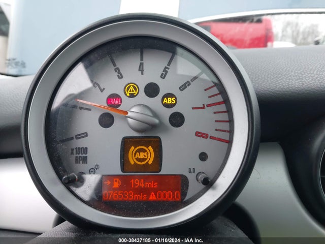 2010 MINI COOPER WMWMF3C53ATU76877 Photo 6