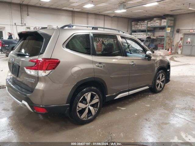 JF2SKAWC9KH503882 Subaru Forester Touring