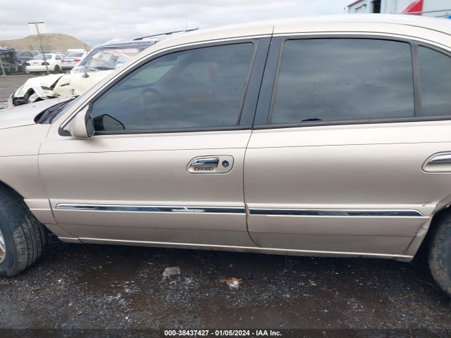 1998 LINCOLN CONTINENTAL VIN: 1LNFM97V0WY635939