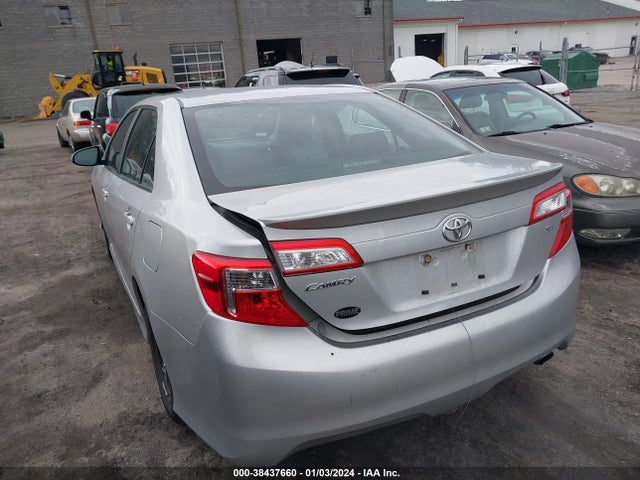 2012 TOYOTA CAMRY SE VIN: 4T1BF1FK3CU098634
