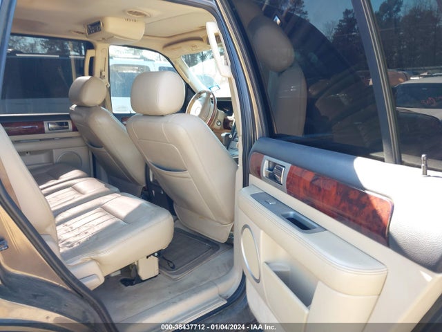 2005 LINCOLN NAVIGATOR VIN: 5LMFU28595LJ16080
