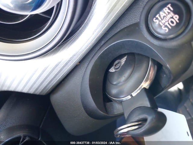 2011 MINI COOPER S WMWSV3C55BTY11911 Photo 10
