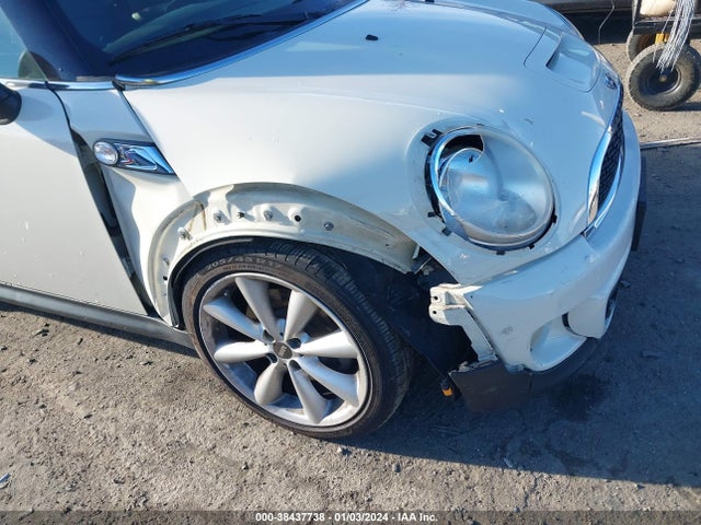 2011 MINI COOPER S WMWSV3C55BTY11911 Photo 5