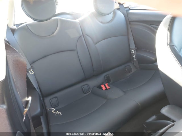 2011 MINI COOPER S WMWSV3C55BTY11911 Photo 7
