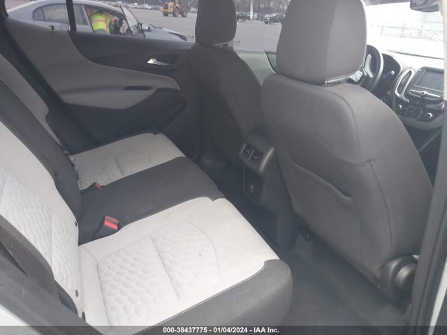 Chevrolet EQUINOX LS 2018 2GNAXREV6J6218419 Image 8