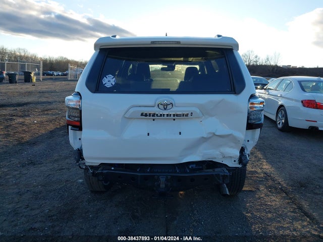 Toyota 4runner Sr5 Premium 2022 JTENU5JRXN6051414 Image 16