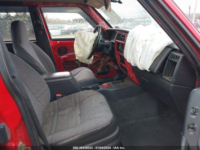 1999 JEEP CHEROKEE CLASSIC/SPORT VIN: 1J4FF68S2XL636973