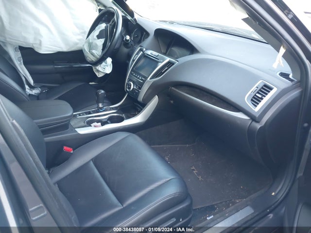 19UUB1F33JA011087 Acura TLX