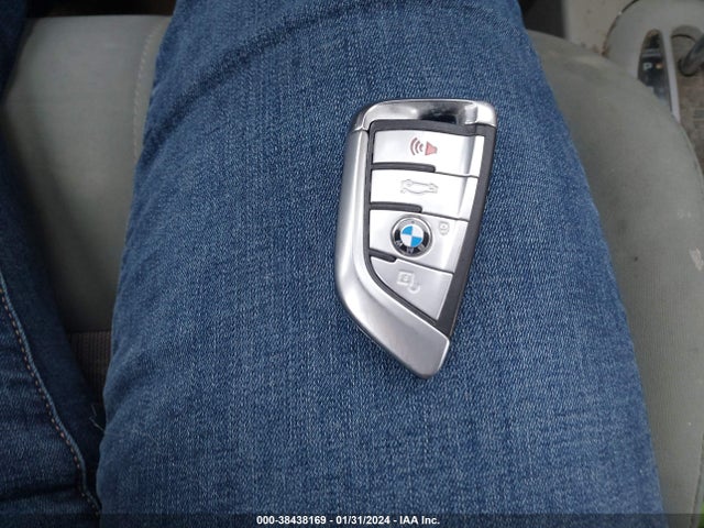 38438169 :رقم المزاد ، WBA7E2C50KB454272 vin ، 2019 Bmw 740i مزاد بيع