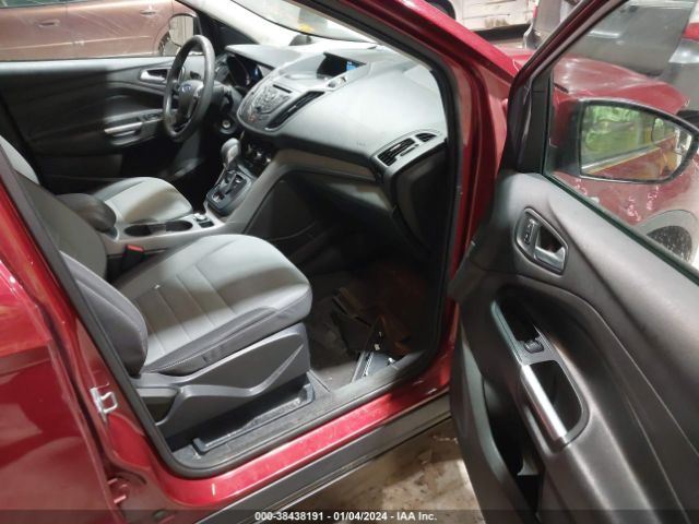 1FMCU9GX6FUB23467 Ford ESCAPE SE