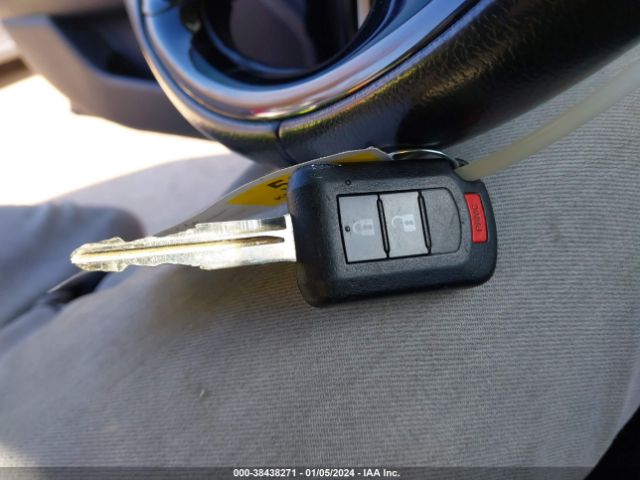 JA4AP3AU2JU008916 Mitsubishi Outlander Sport 2.0 Le