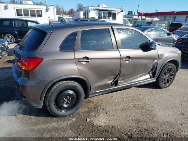 JA4AP3AU2JU008916 Mitsubishi Outlander Sport 2.0 Le