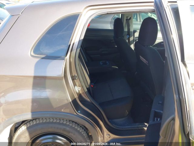 JA4AP3AU2JU008916 Mitsubishi Outlander Sport 2.0 Le